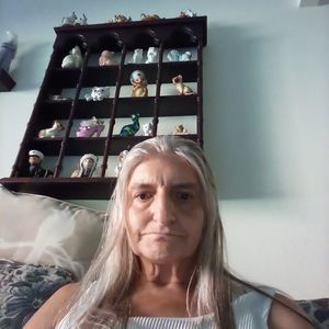 Meet your Posher, Edelle